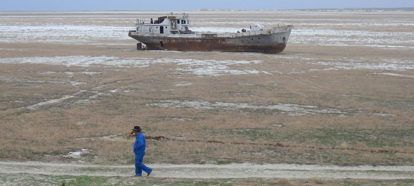 Ship stranded where the Aral Sea used to be